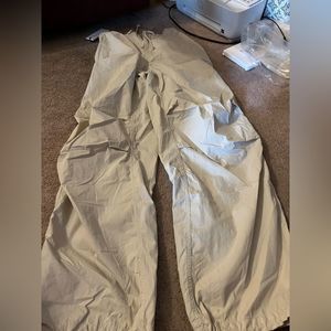 NWT tna wide leg loose fit cargo style pants